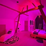 Love hotel L'amethyste Crisnee