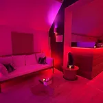 L'amethyste Love hotel